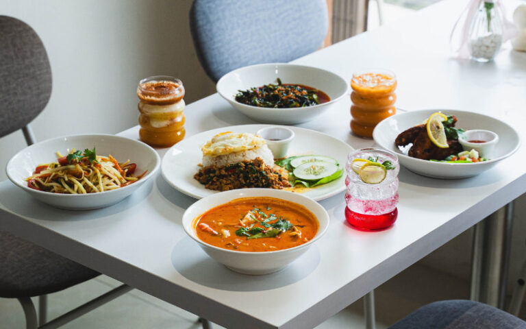 Aroi Cafe: Authentic Thai Food in Penuin Batam