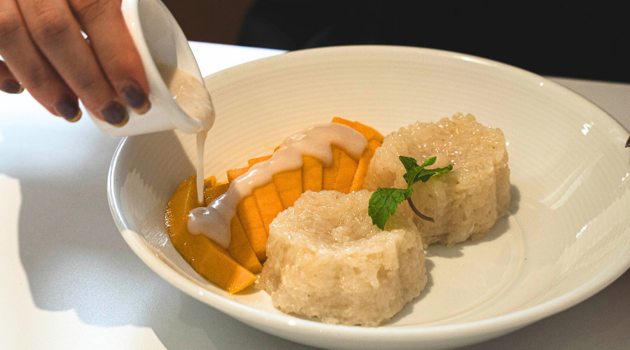 Mango Sticky Rice Aroi Cafe
